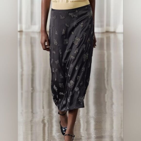 Zara Gorgeous Black and Gold Women's Skirt. Size S - Picture 1 of 7